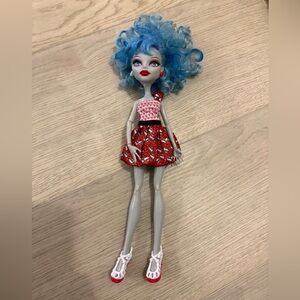 Monster High Dot Dead Gorgeous Ghoulia Doll 2008 Mattel